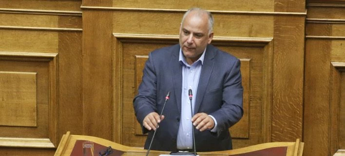 Τα γυρίζει ο Σαρίδης της Ενωσης Κεντρώων -«Δεν φεύγω, περιμένω τον Λεβέντη»